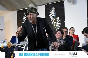 Da Brand a Friend (107)